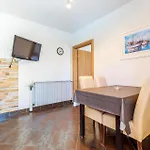 Veliko Brdo-vrcani Bb Iii Tatil Evi