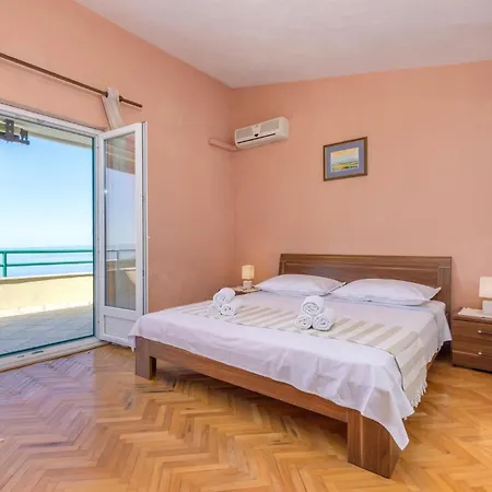 Holiday home Veliko Brdo-vrcani Bb Iii *