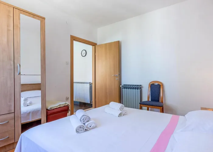 Nyaraló Veliko Brdo-vrcani Bb Iii